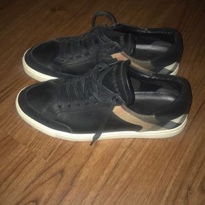 Burberry shoes